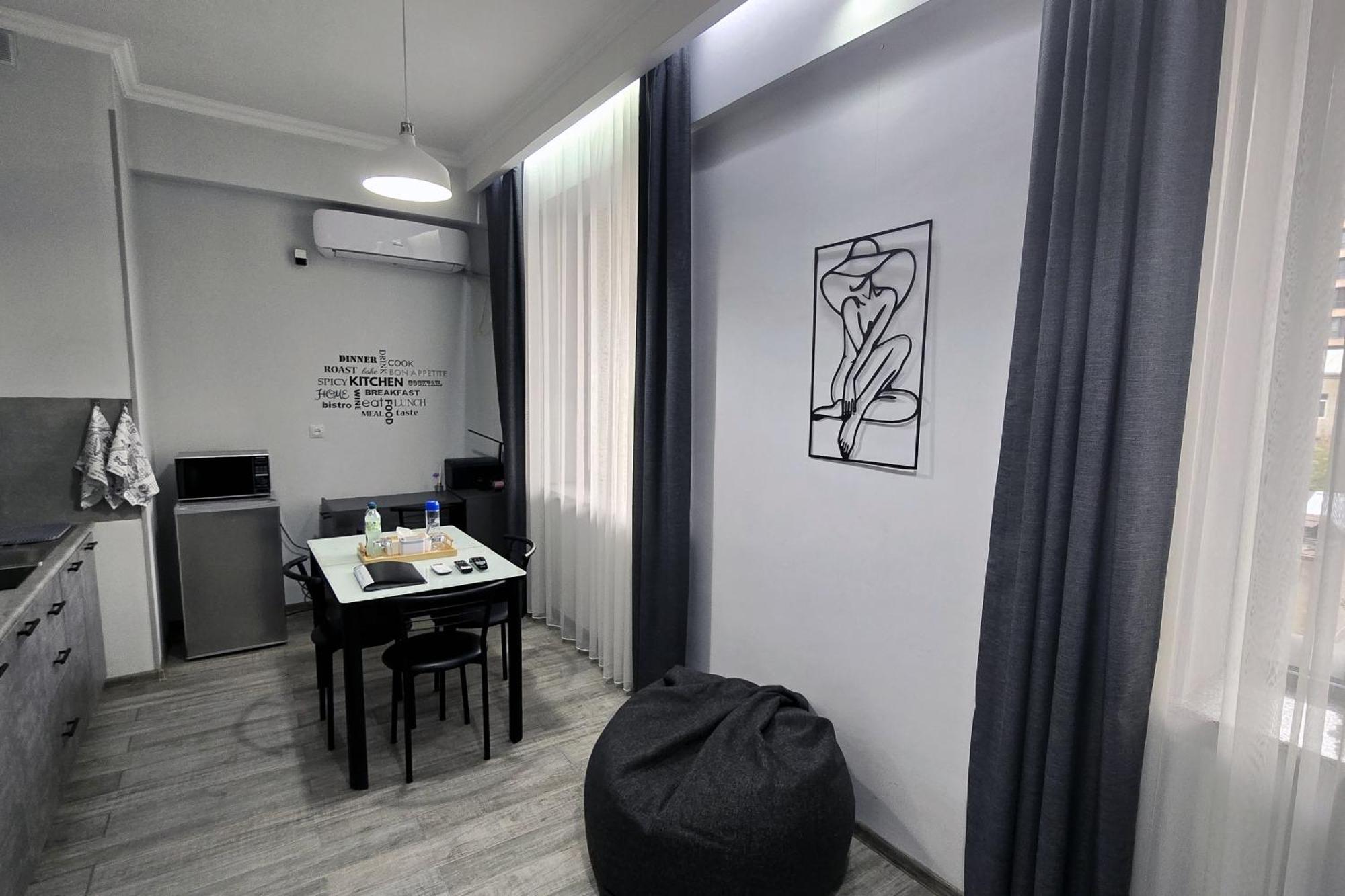 L&L. Apartment Yerevan Exterior photo
